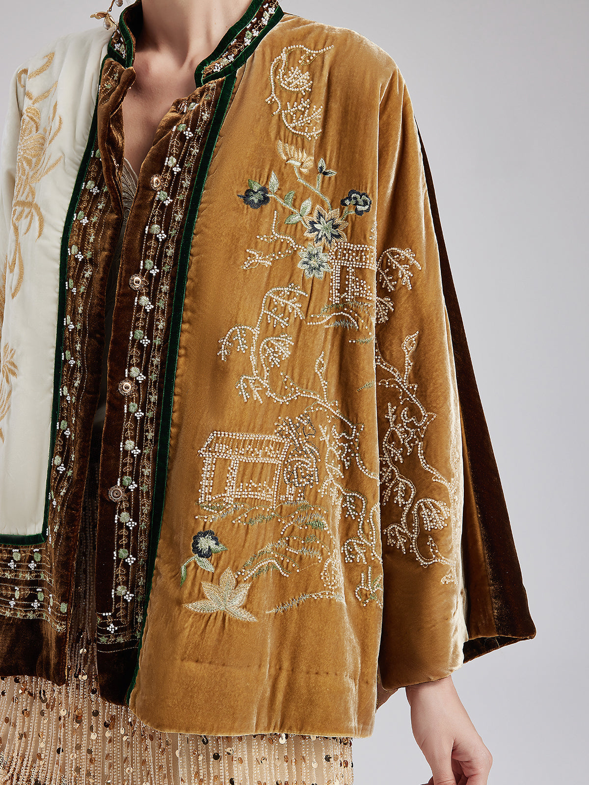 Vintage İpek Kadife Nakışlı Tüvit Etnik Ceket