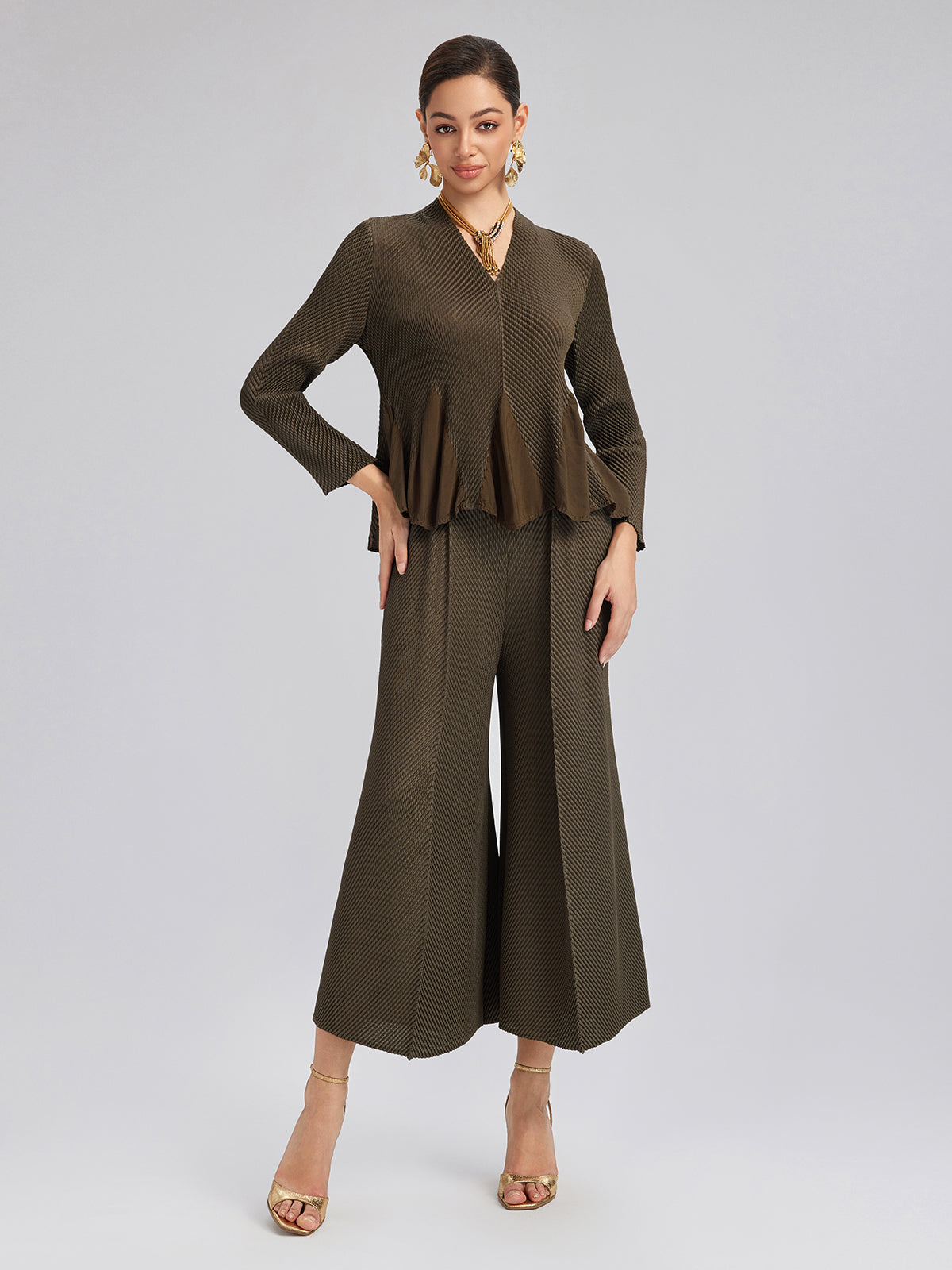 Pileli Dokulu Beli Lastikli Bol Pantolon