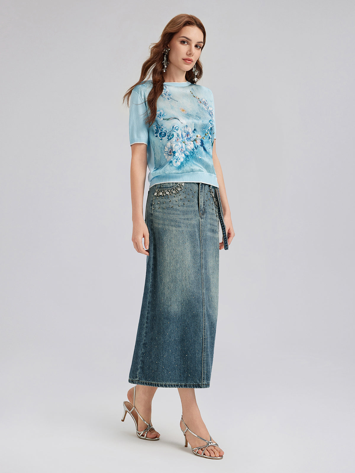 El İşlemeli Belden Taşlı Kot Etek