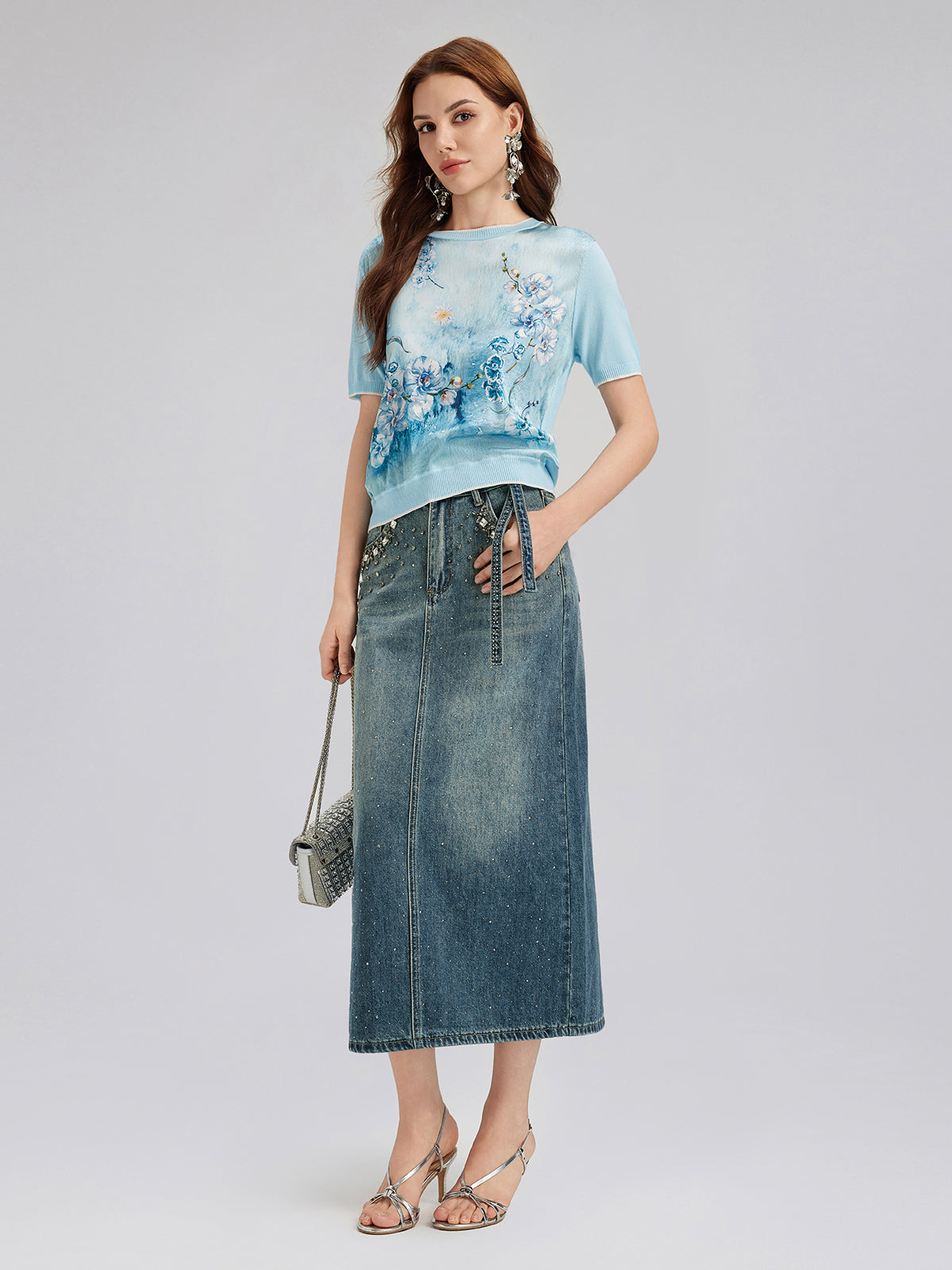 İpek Çiçekli Triko Bisiklet Yaka Tişört