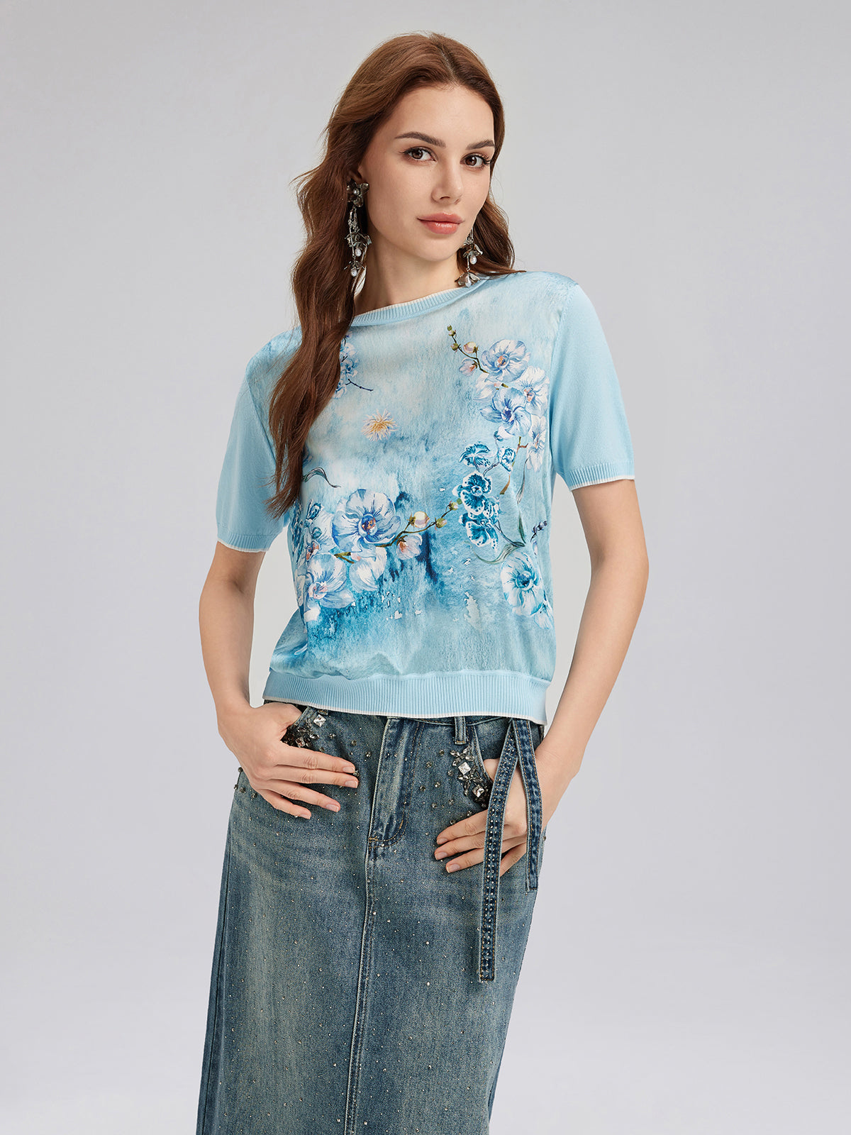 İpek Çiçekli Triko Bisiklet Yaka Tişört