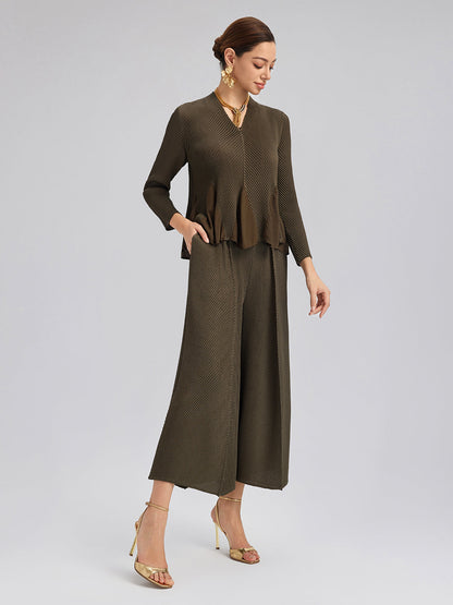 Çiçek Kenarlı Dokulu V Yaka Bluz