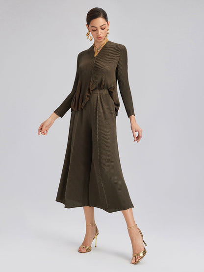 Çiçek Kenarlı Dokulu V Yaka Bluz