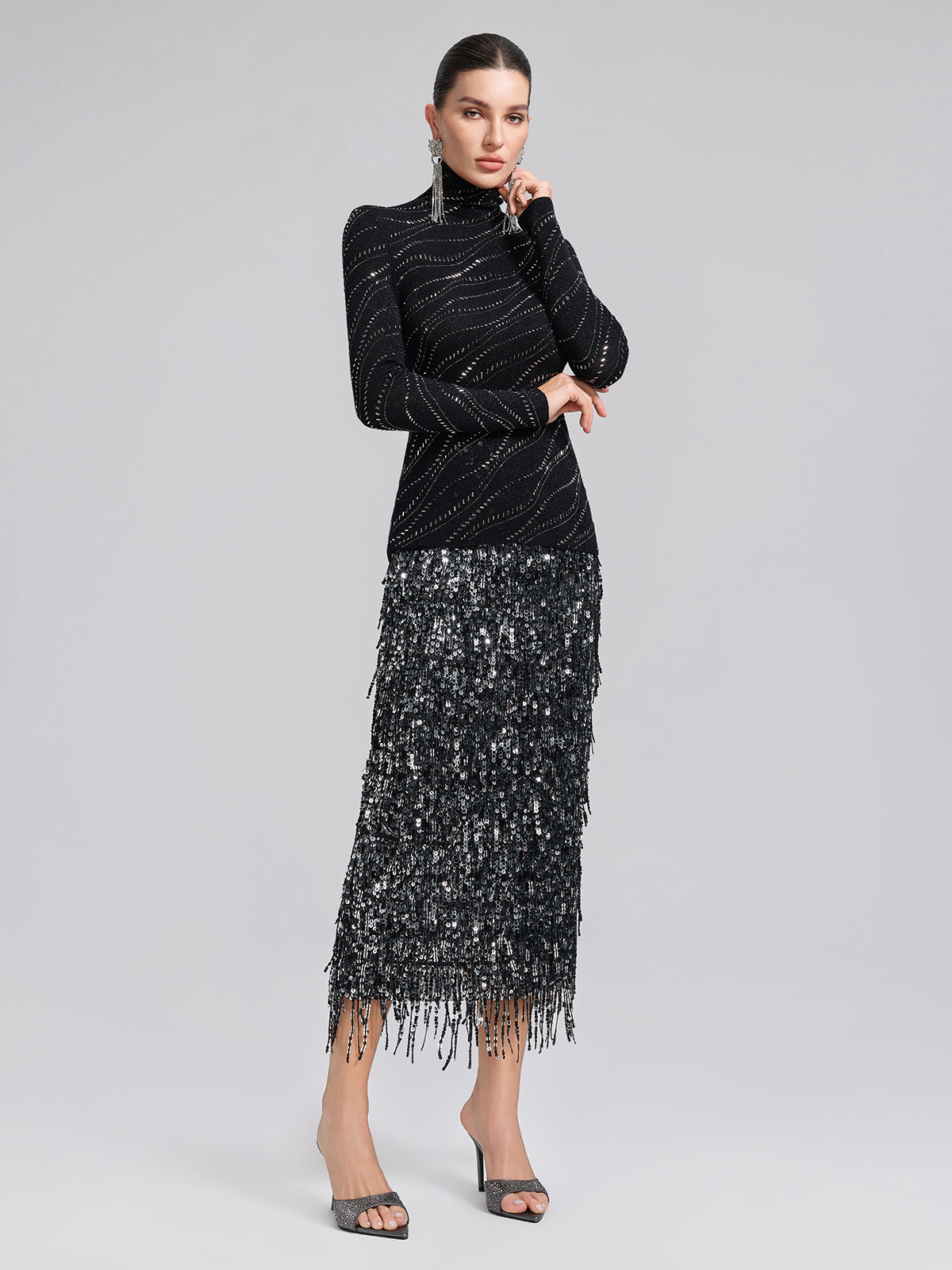 Taşlı Esnek Yün Boğazlı Bluz