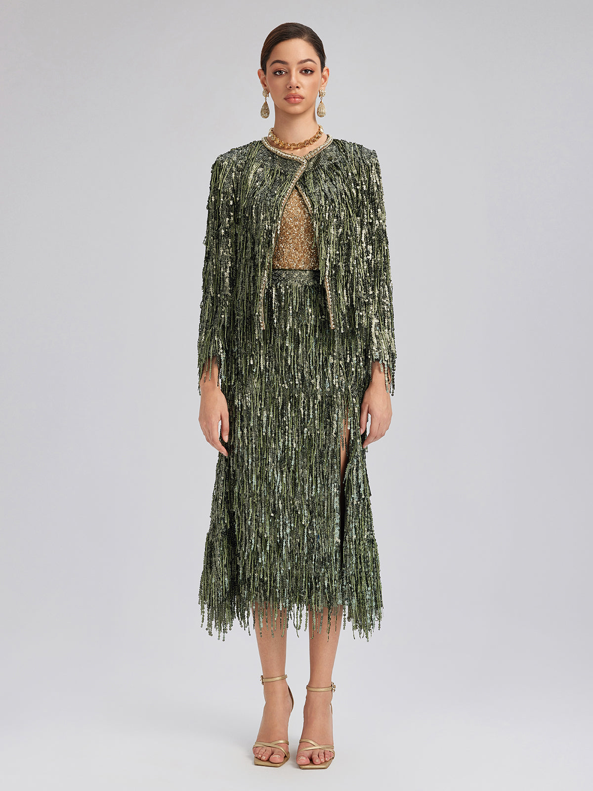 El Yapımı Pullu Püsküllü Yırtmaçlı Balık Etek