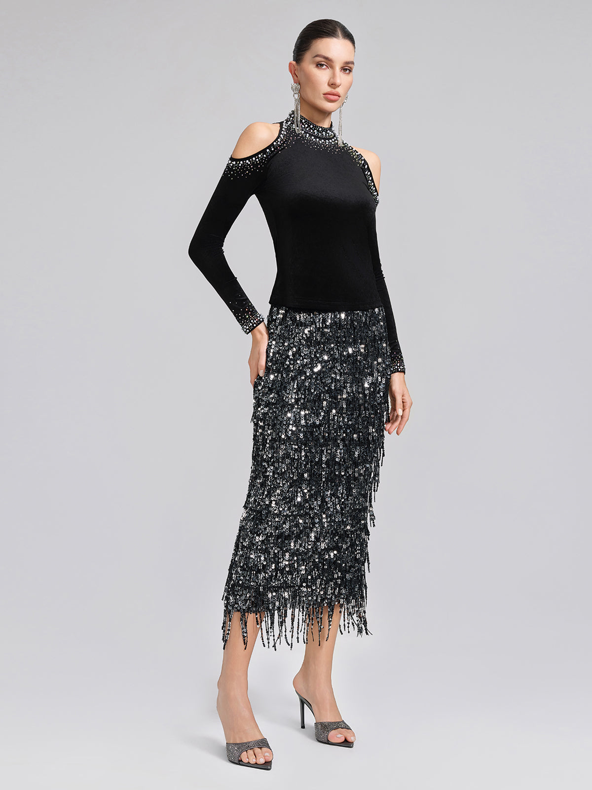 Kadife Omuz Dekolteli Boncuklu Taşlı Bluz