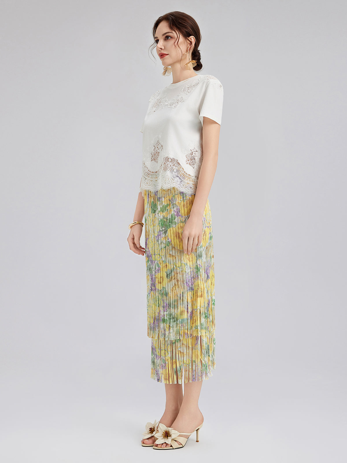 Moda Dantel Kenarlı Pamuklu Tişört