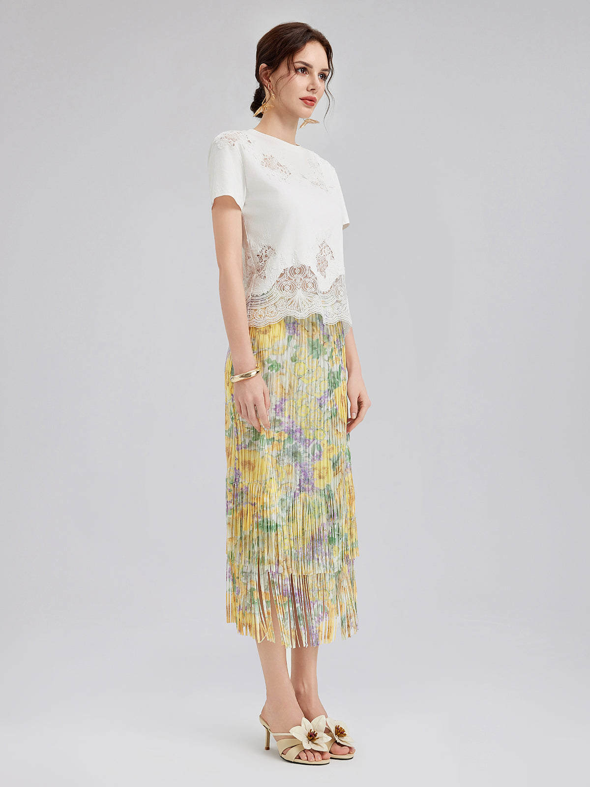 Moda Dantel Kenarlı Pamuklu Tişört