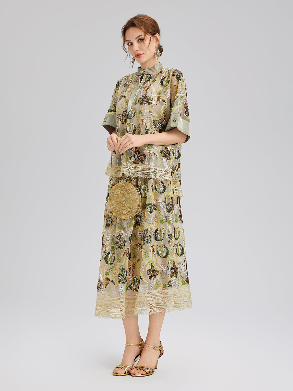 Pullu Dantelli Kloş Etek