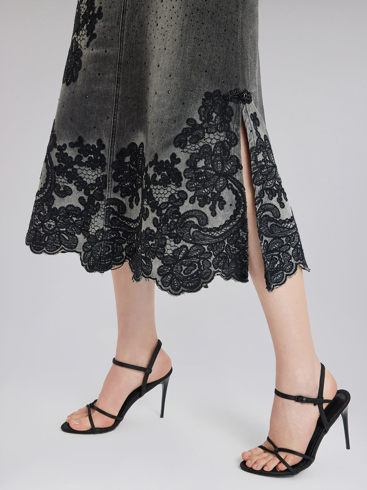 Yeni Nakışlı Taşlı Kot Etek