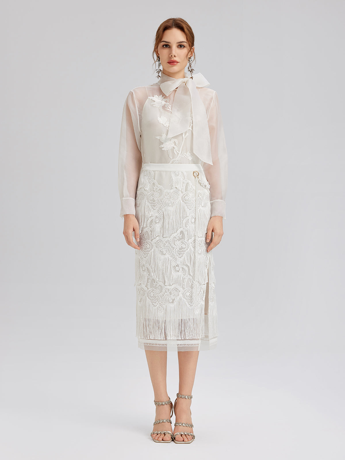 Dantelli El Yapımı Püsküllü Özel Barok Etek