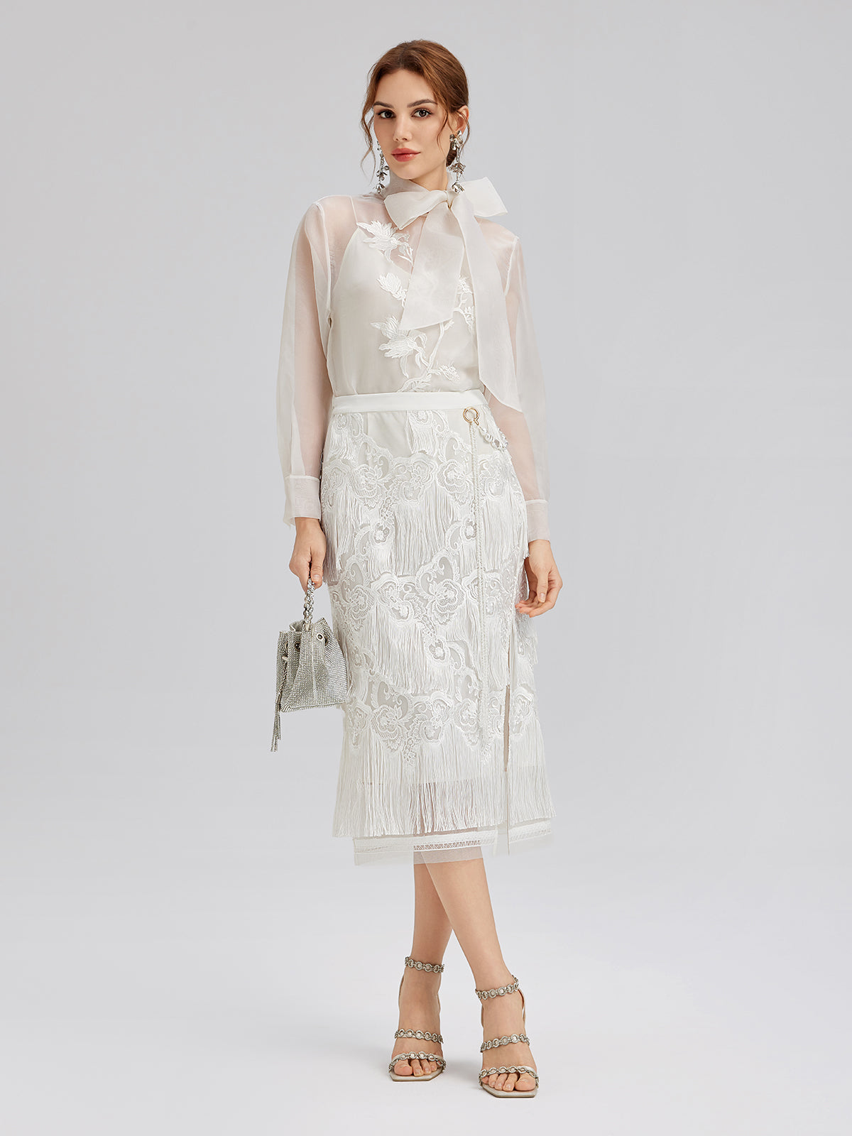 Dantelli El Yapımı Püsküllü Özel Barok Etek