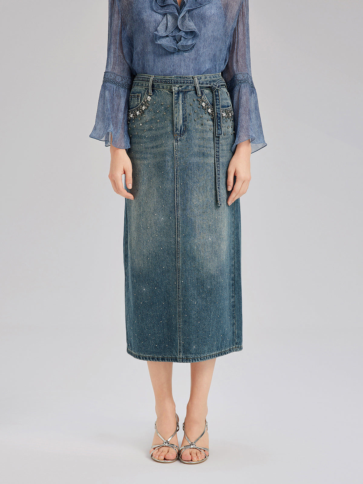 El İşlemeli Belden Taşlı Kot Etek