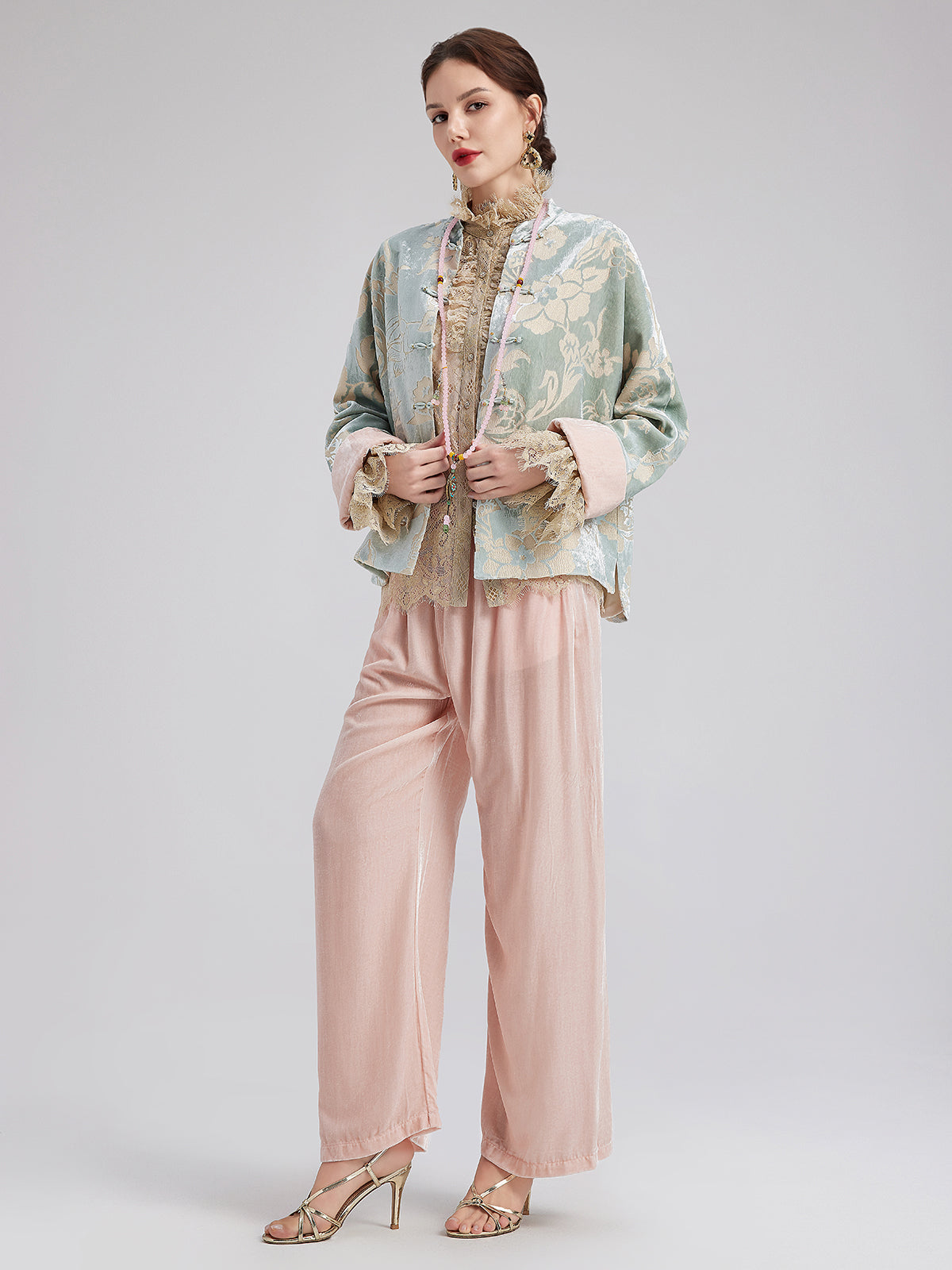 Modern Etnik Kadife Çiçekli Ceket