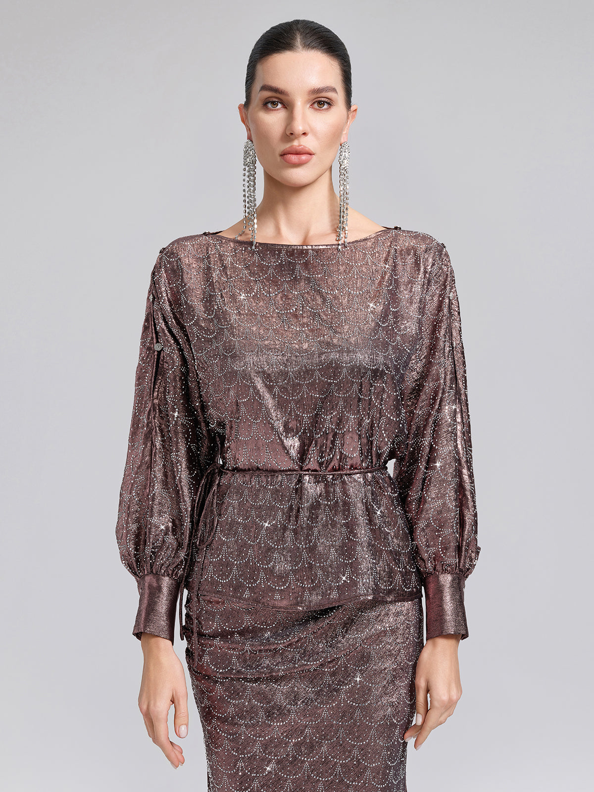 Omzu Açık Taşlı Bluz