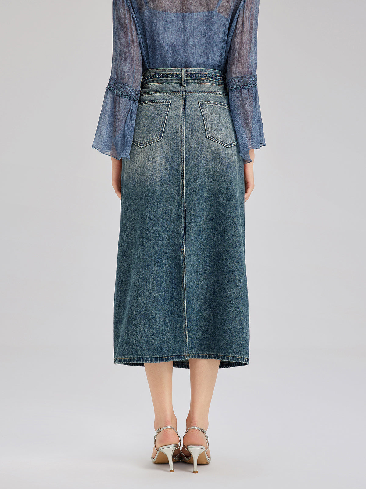 El İşlemeli Belden Taşlı Kot Etek