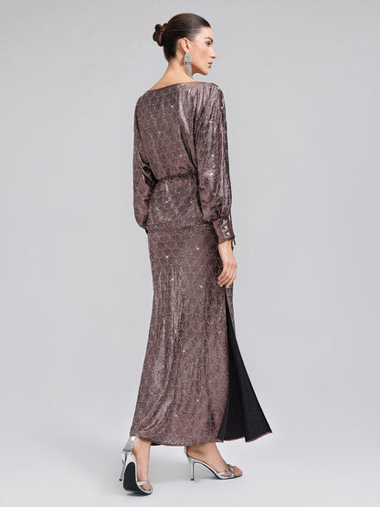 Omzu Açık Taşlı Bluz