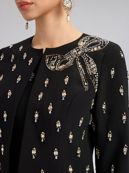 El İşlemeli Fiyonklu Ceket