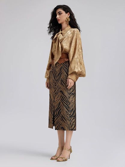 Altın Jakar Kurdele Detaylı Şık Gömlek