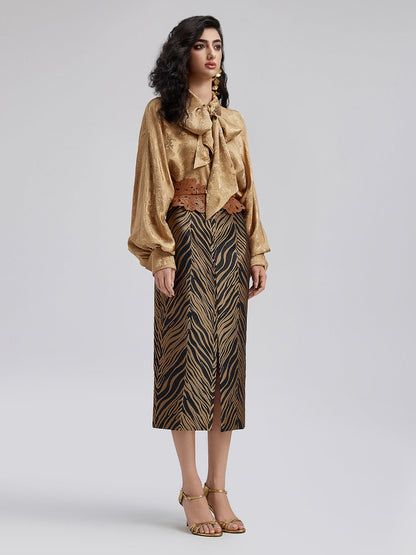 Altın Jakar Kurdele Detaylı Şık Gömlek