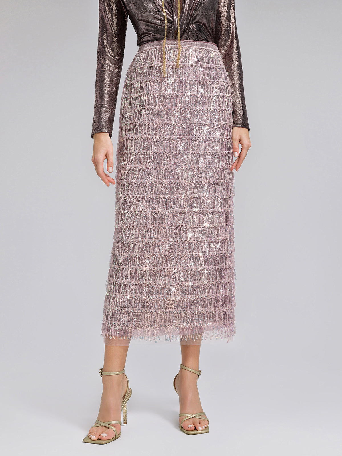 Arkası Yırtmaçlı Pullu Püsküllü Etek