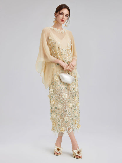 İşlemeli Çiçekli Pullu Şifon Bluz