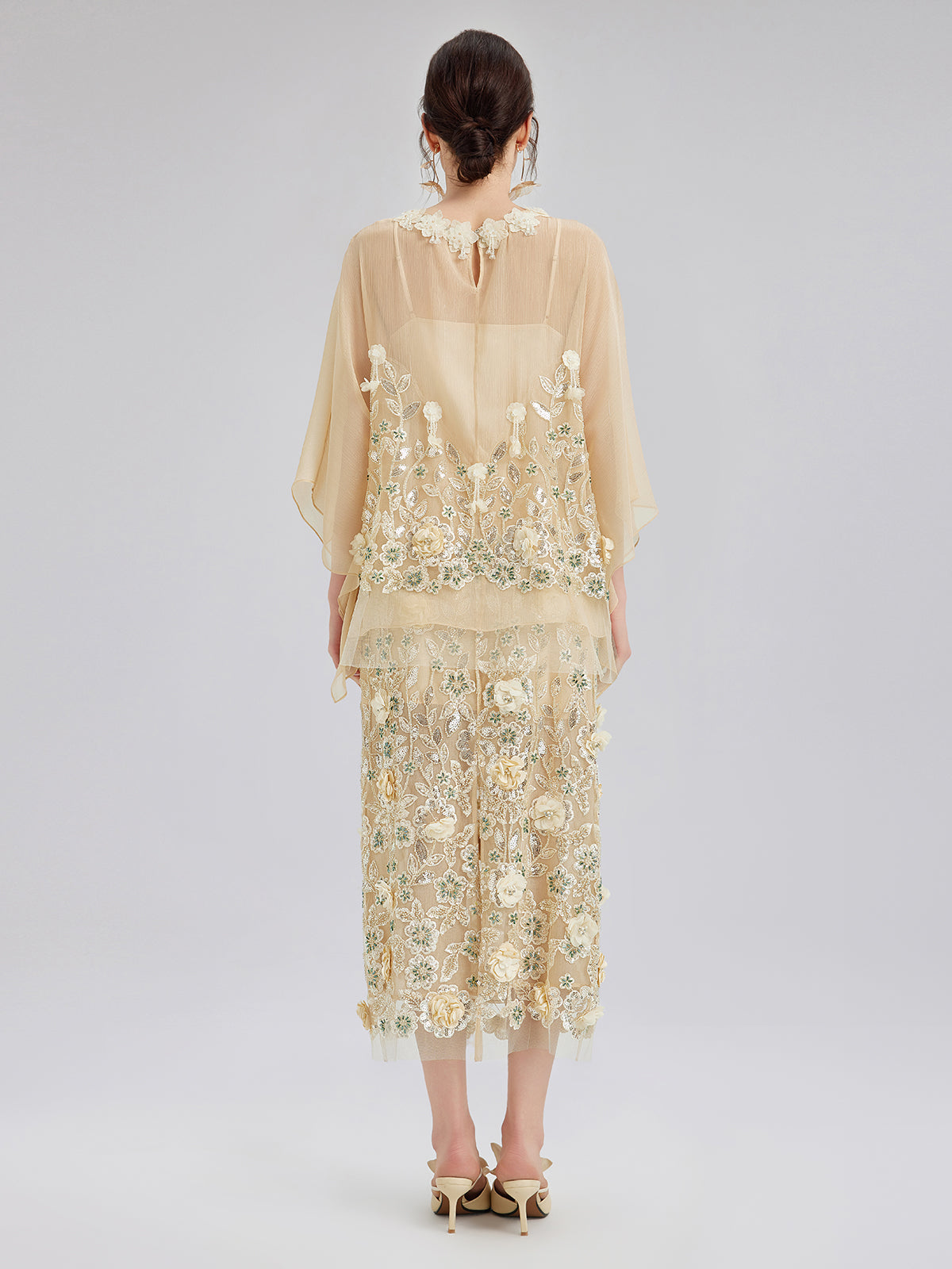 İşlemeli Çiçekli Pullu Şifon Etek