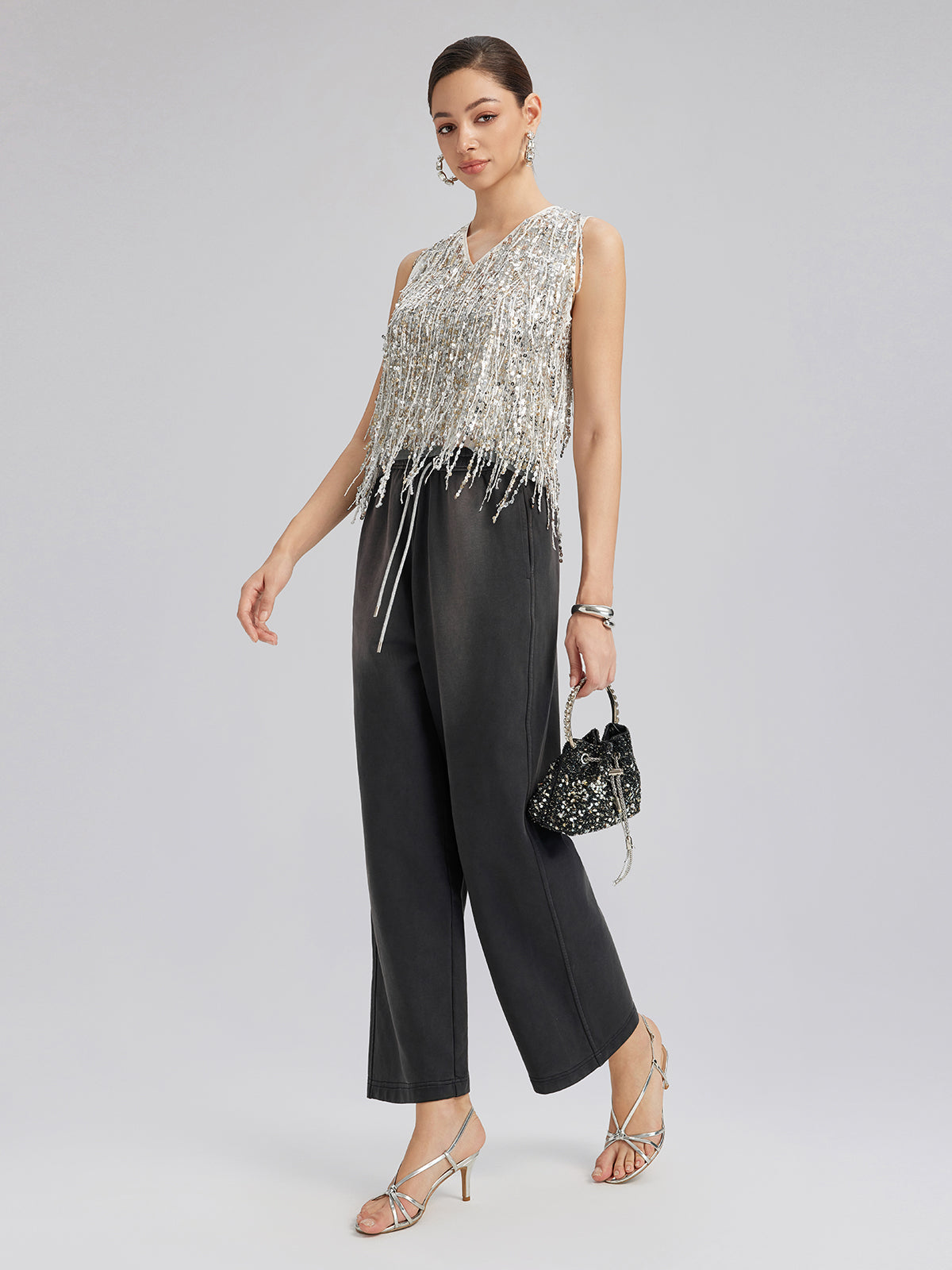 Dantelli Boncuklu Fermuarlı Kapüşonlu Üst