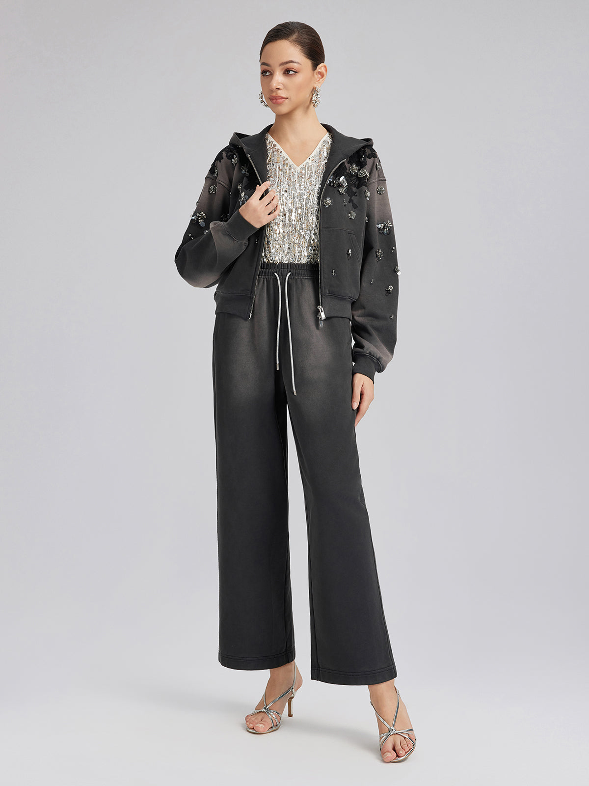 Dantelli Boncuklu Fermuarlı Kapüşonlu Üst