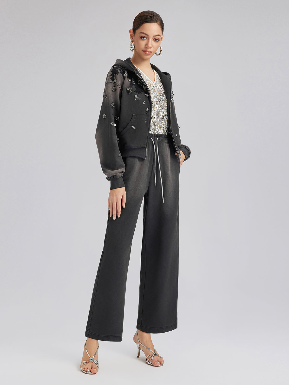 Dantelli Boncuklu Fermuarlı Kapüşonlu Üst