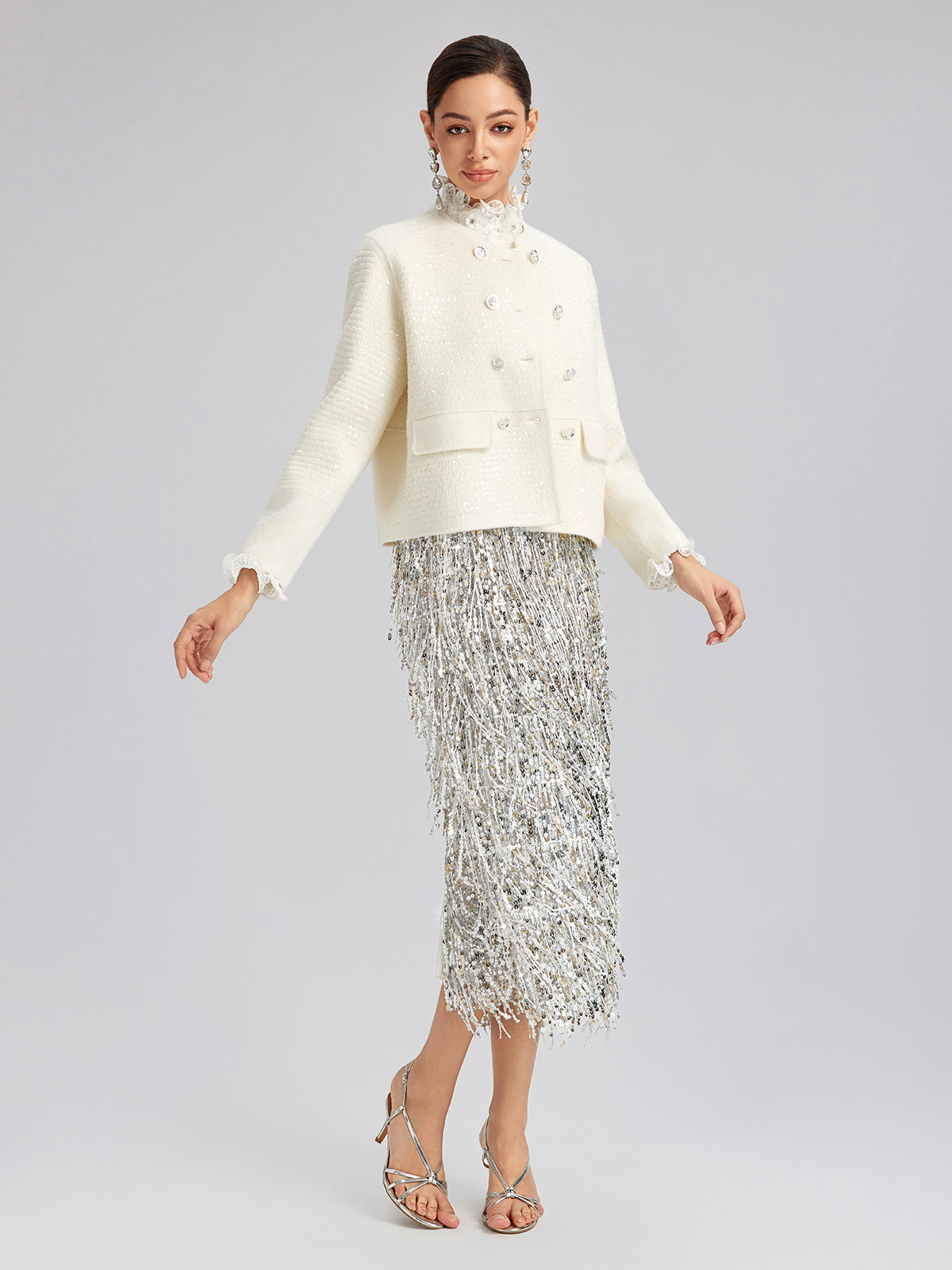 Yün Pullu Nakışlı Yuvarlak Yaka Ceket (%100 Yün)