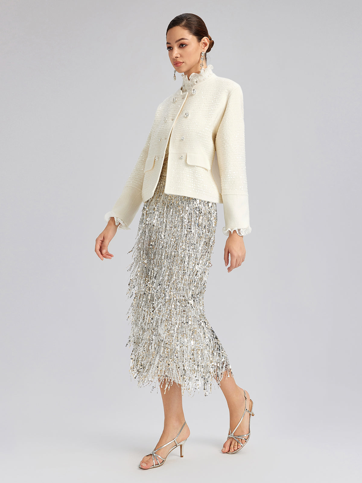 Yün Pullu Nakışlı Yuvarlak Yaka Ceket (%100 Yün)