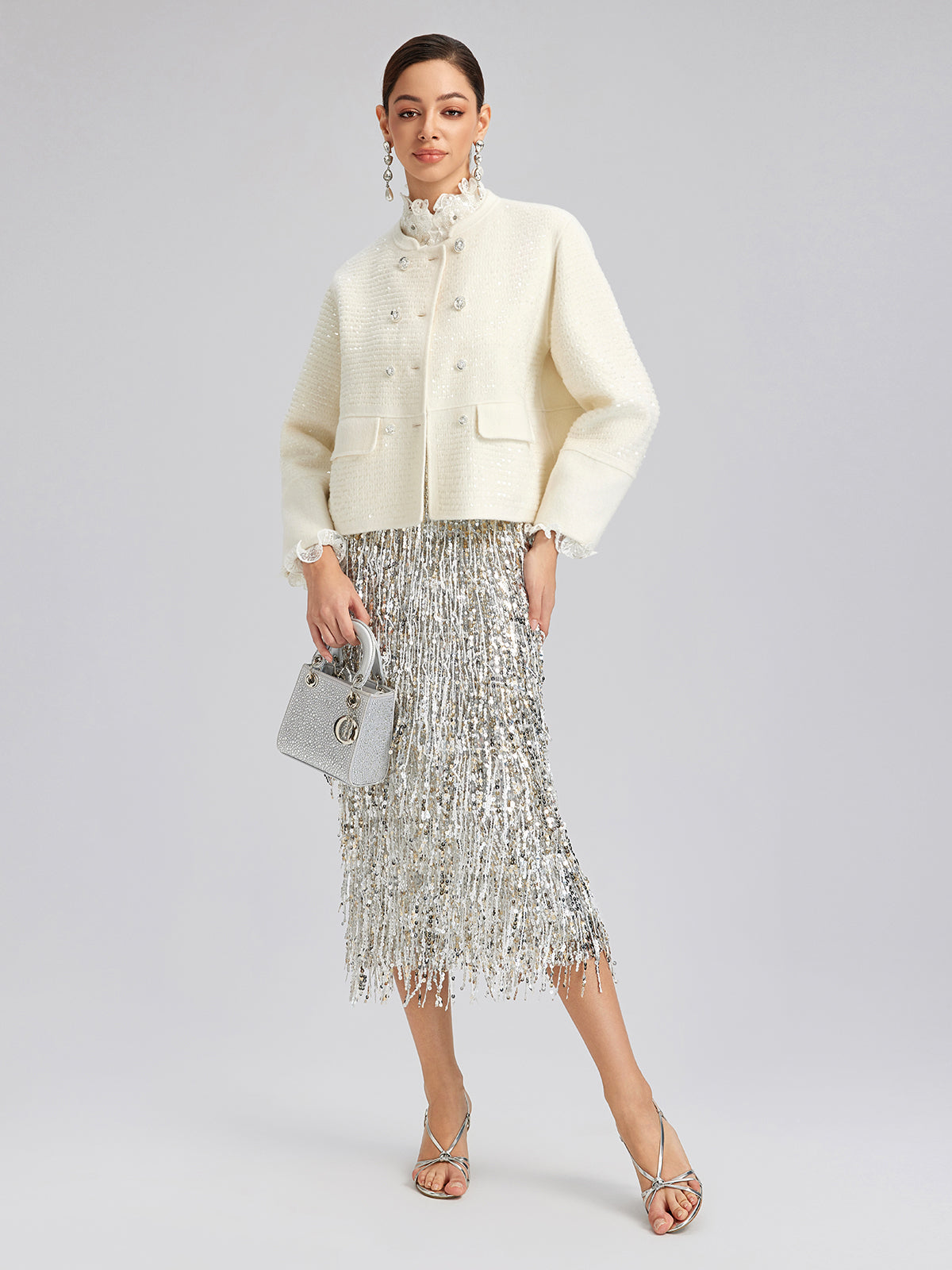 Yün Pullu Nakışlı Yuvarlak Yaka Ceket (%100 Yün)