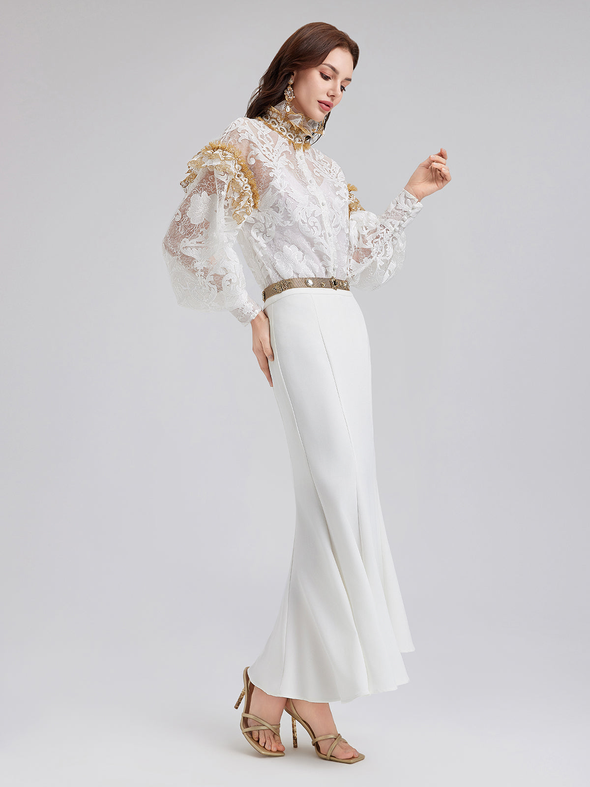 Barok Dantel Nakışlı Dik Yaka Bluz