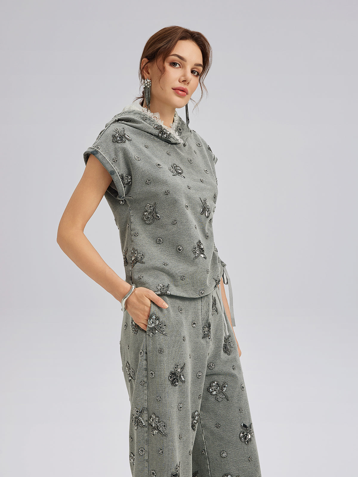 Parça Boyama Boncuklu Kapüşonlu Üst