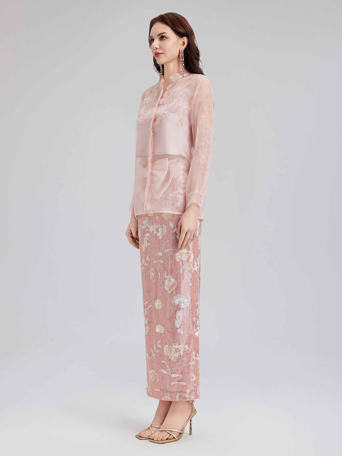 İpek Boncuklu Nakışlı Hakim Yaka Bluz