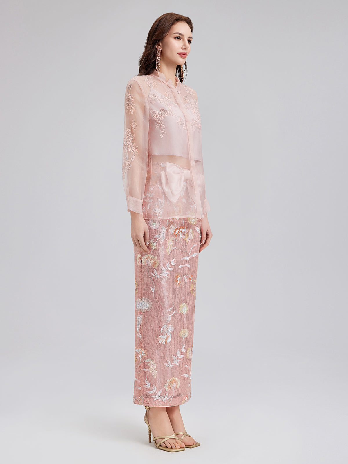 Çiçekli Pullu Fiyonklu Yırtmaçlı Etek