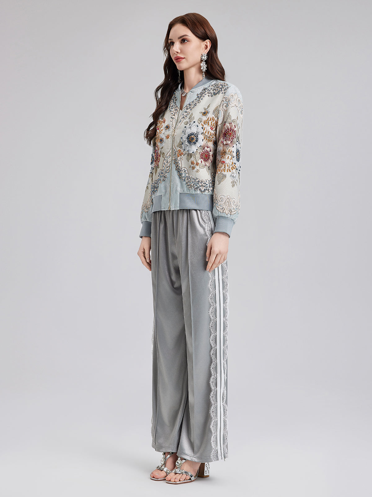 El İşlemeli Boncuklu Çiçekli Bomber Ceket