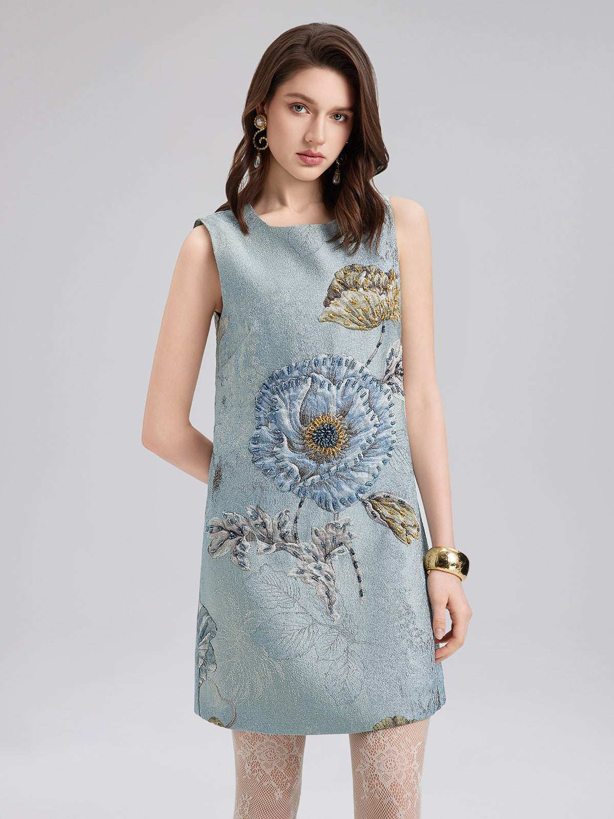 El Yapımı 3 Boyutlu Çiçekli Boncuklu Elbise