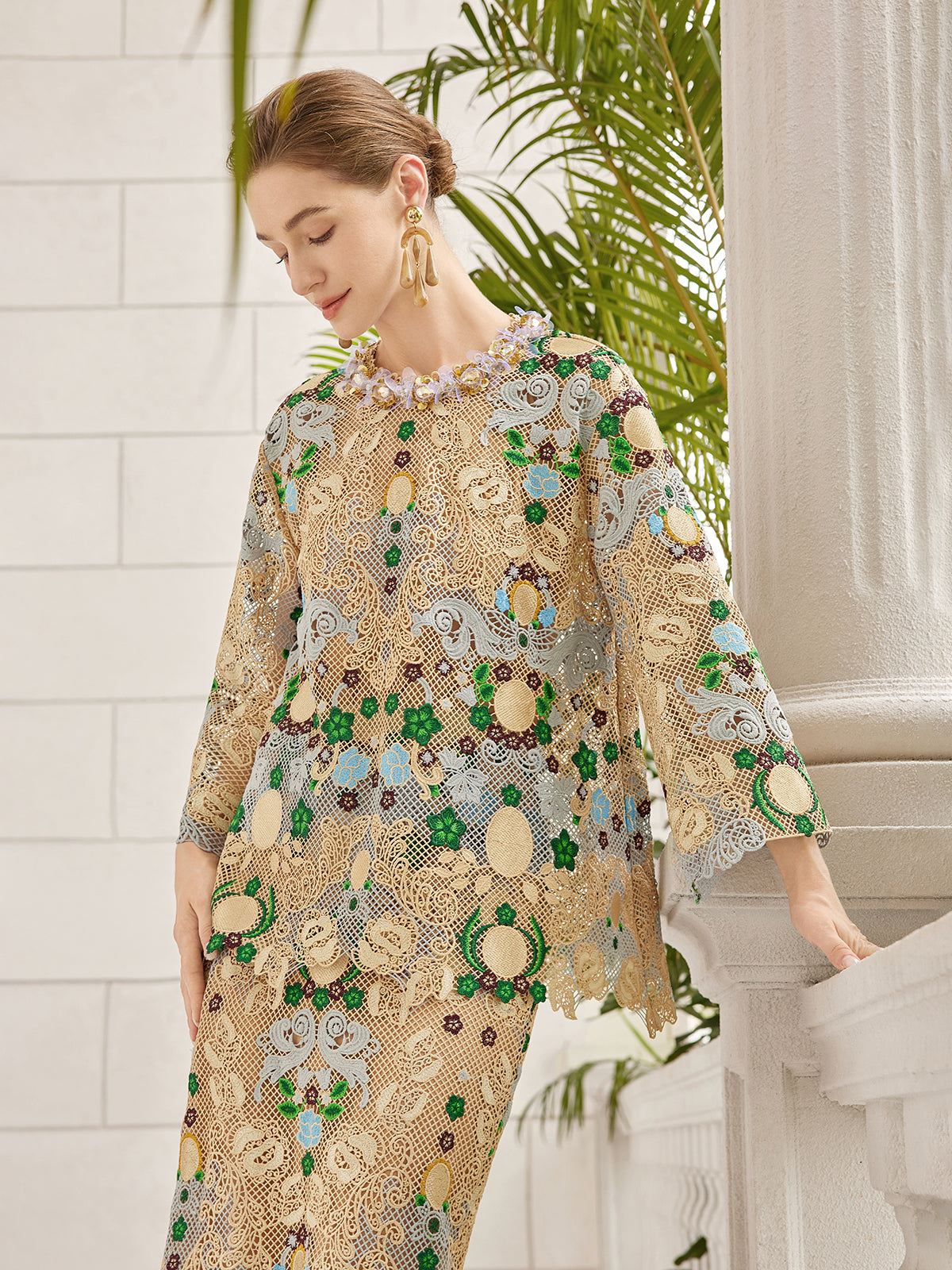 Bohem Nakışlı Çiçekli Boncuklu Bluz