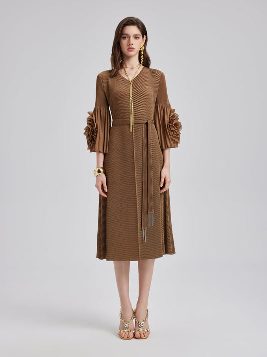 Dokulu V Yaka Kemerli Uzun Elbise