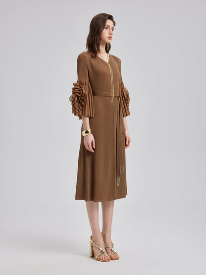 Dokulu V Yaka Kemerli Uzun Elbise