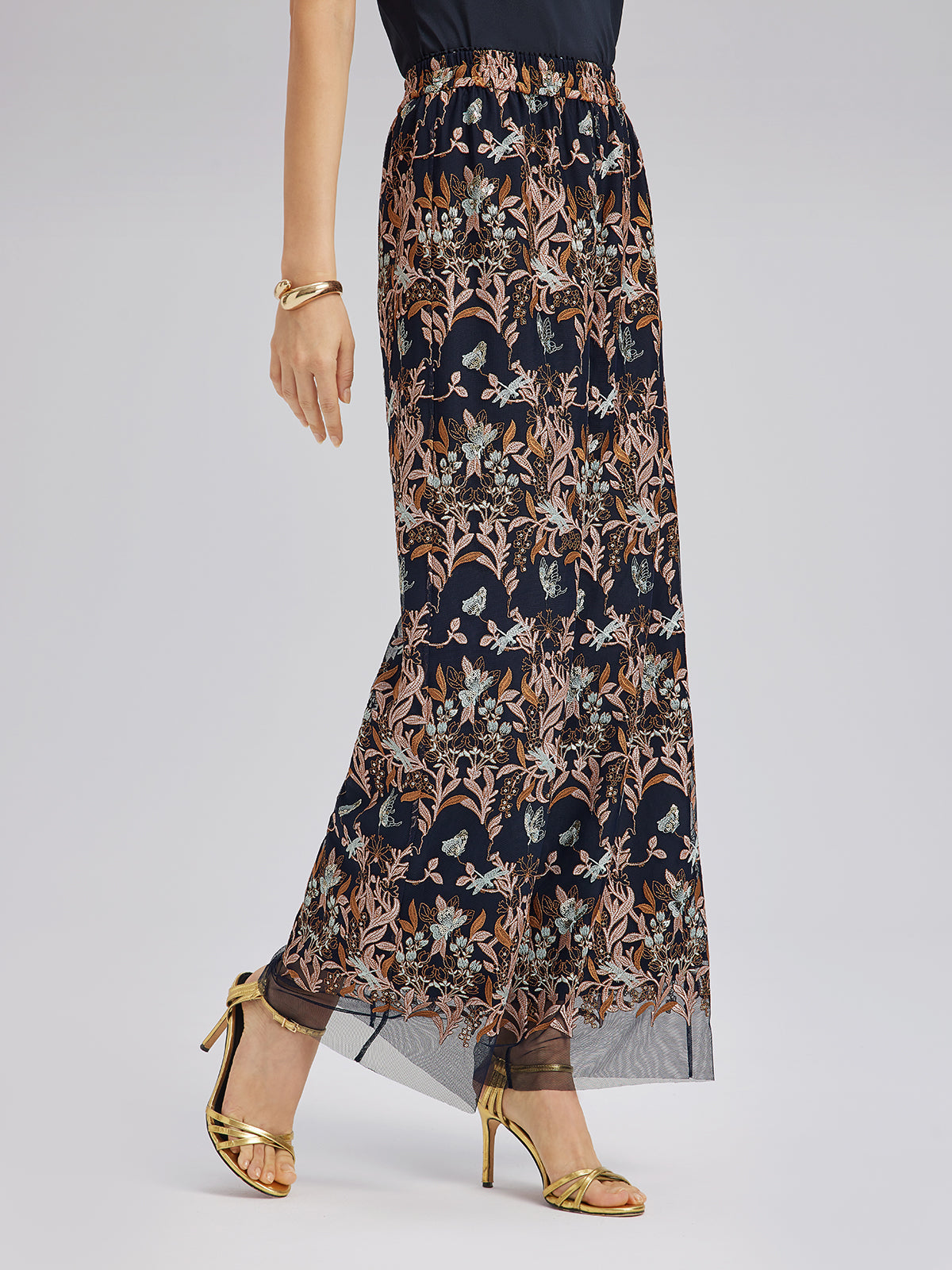 Çok Renkli Çiçek Nakışlı Pantolon