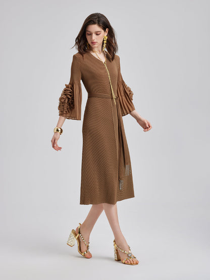 Dokulu V Yaka Kemerli Uzun Elbise