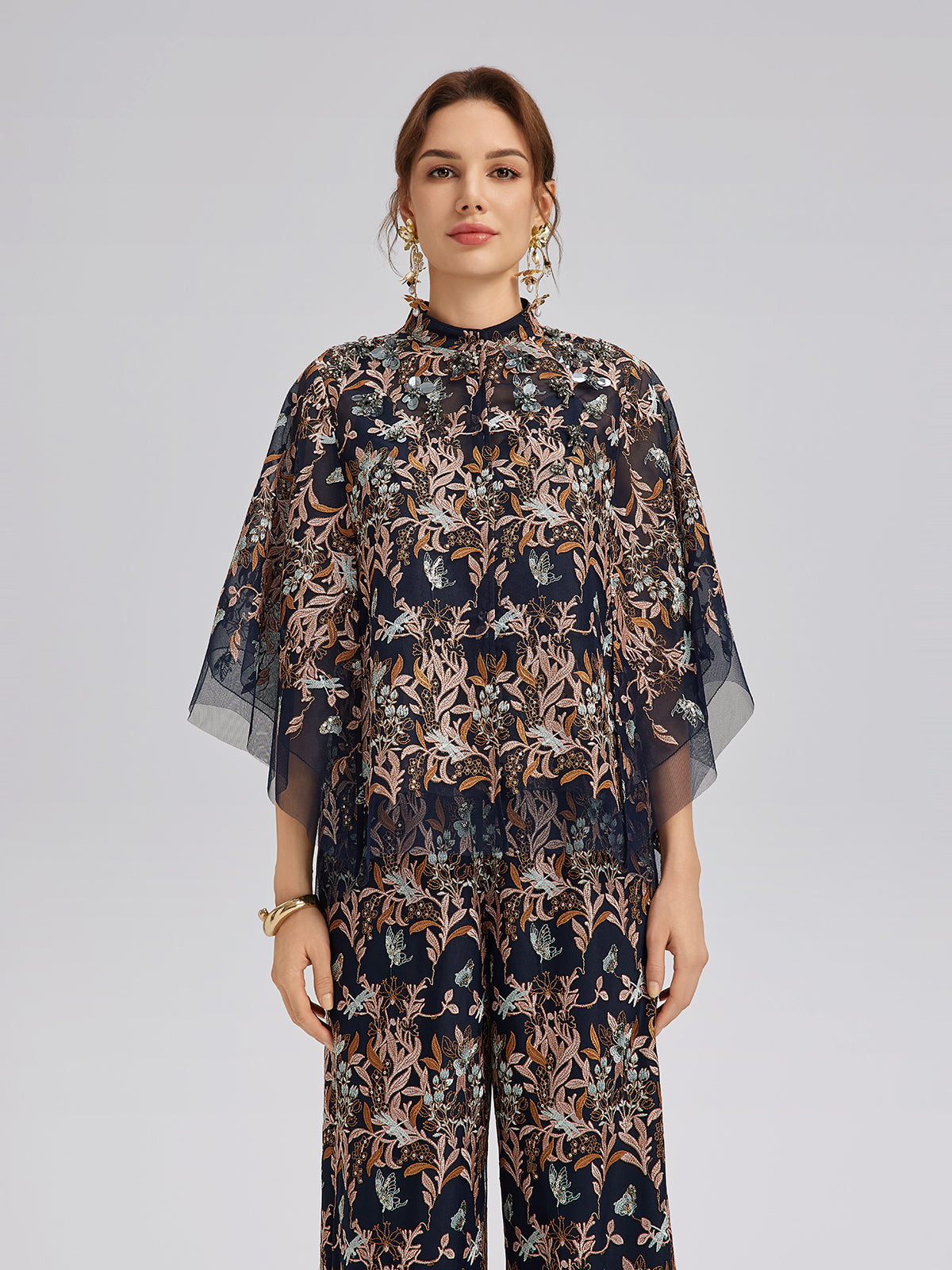 Çok Renkli Çiçek Nakışlı Boncuklu Bluz