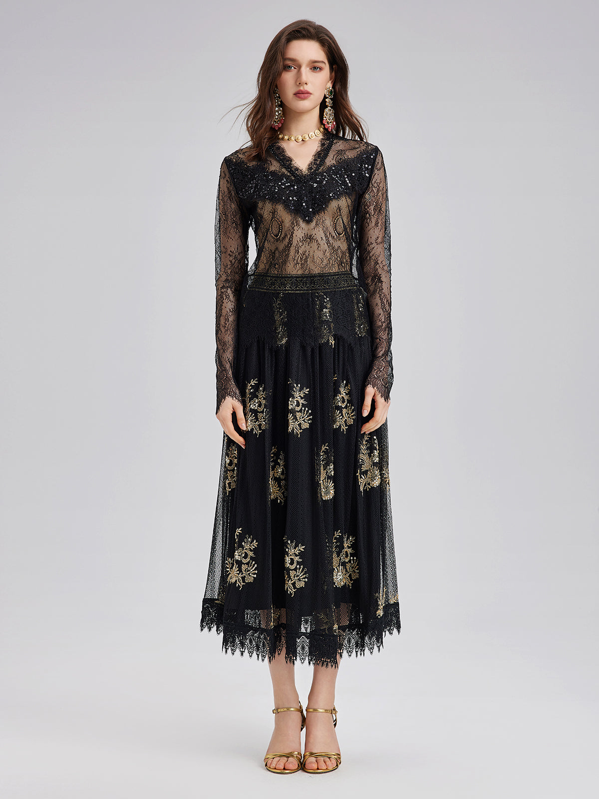 Şık Dantel İşlemeli Bluz