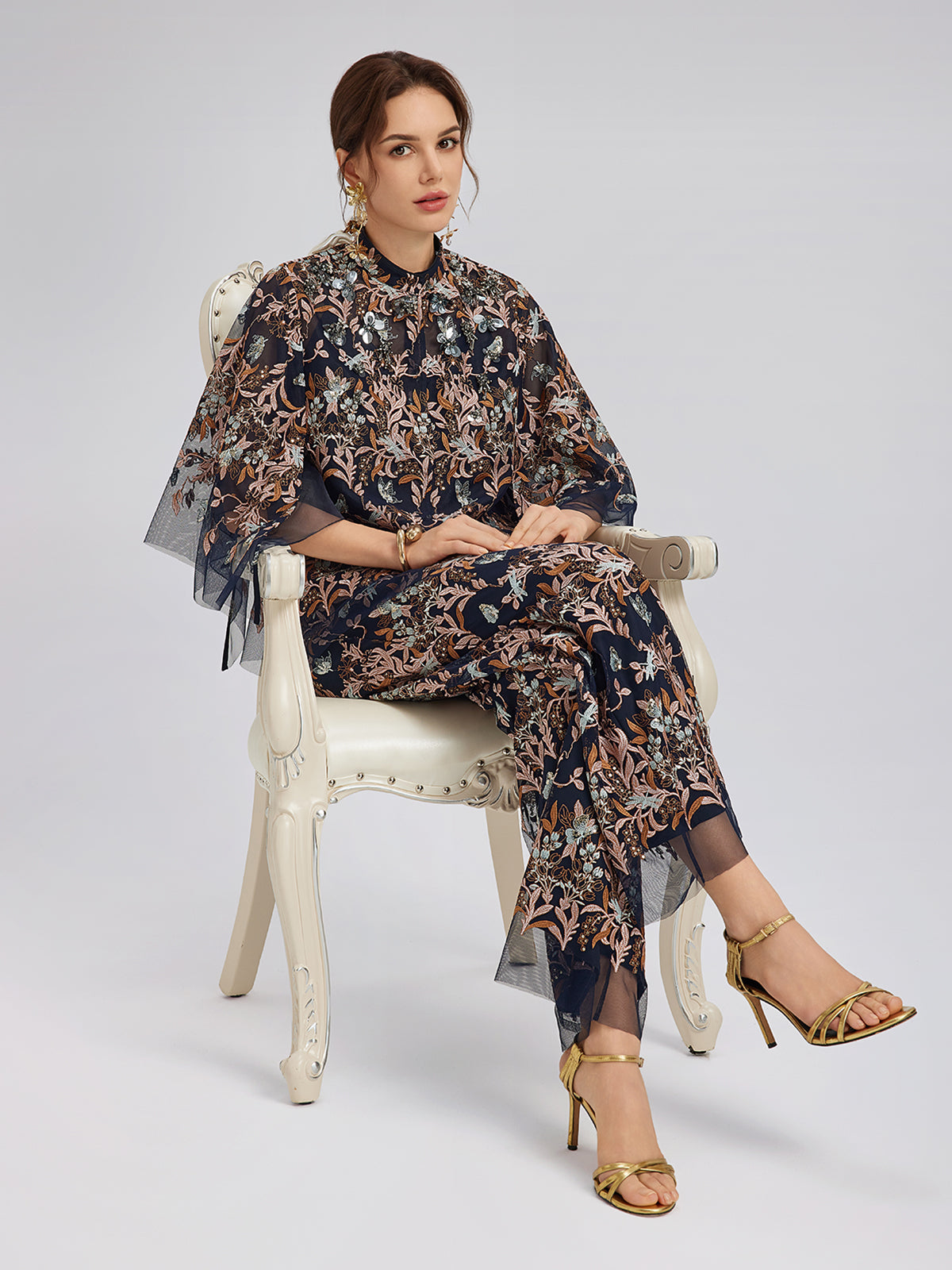 Çok Renkli Çiçek Nakışlı Boncuklu Bluz