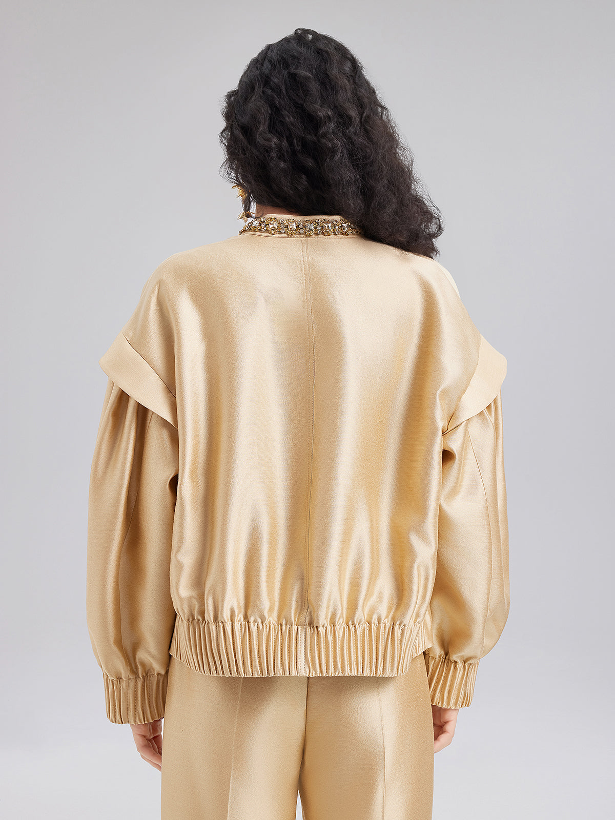 Lüks Minimalist Pullu Nakışlı Ceket