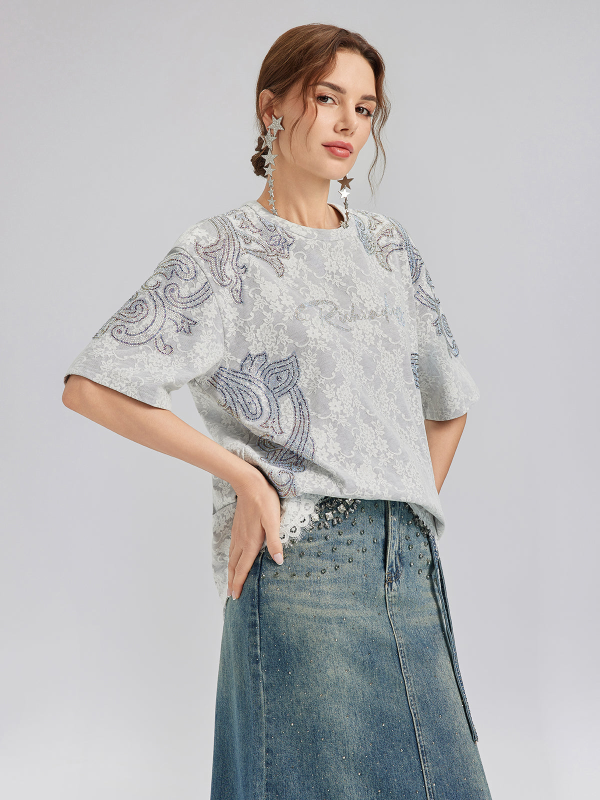 El İşlemeli Belden Taşlı Kot Etek