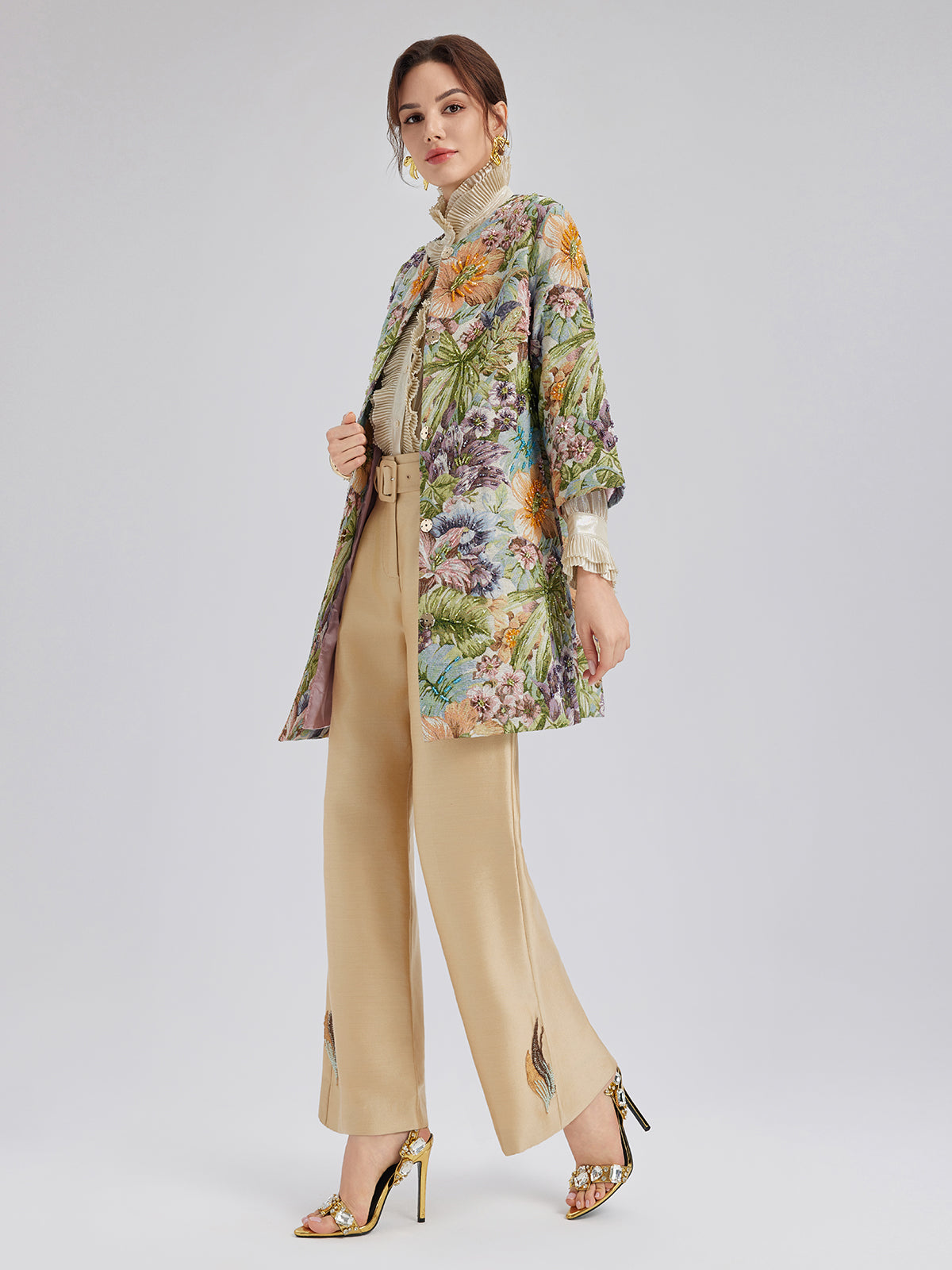 El İşlemeli 3 Boyutlu Çiçekli Düz Ceket